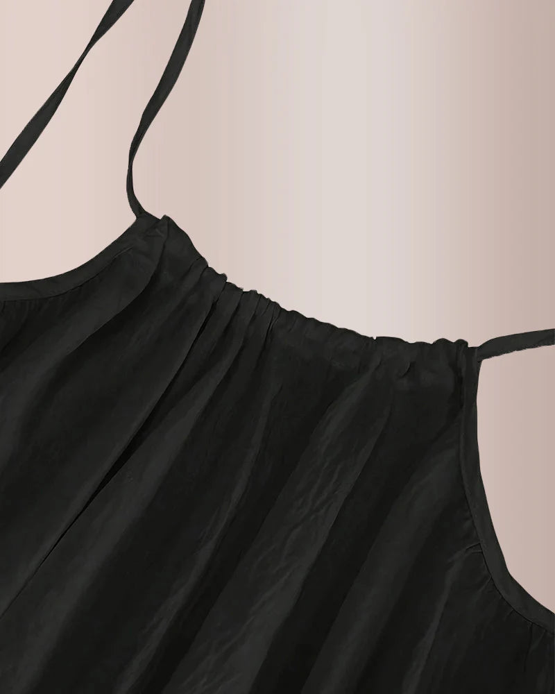 🌿🌸 Elegantes, ärmelloses Sommerkleid in Unifarbe, perfekt für drinnen. 