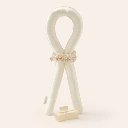 Heatless Curls in Mulberry Silk